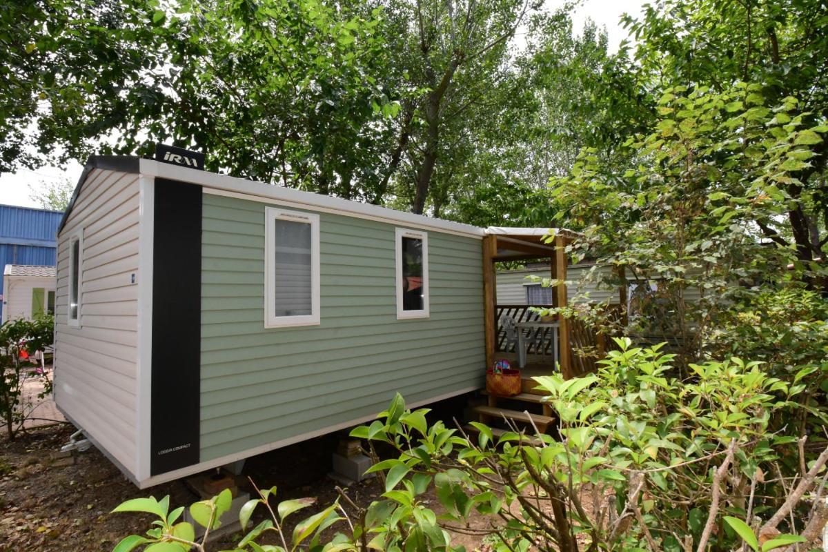 Camping Les Salisses - Maeva Vias Kültér fotó